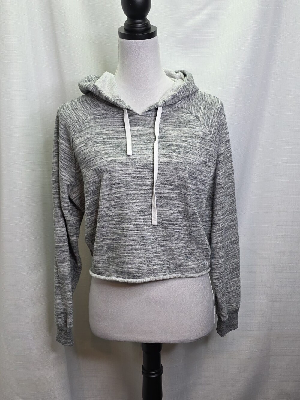 PINK Victoria's Secret Heather Gray Cropped Hoodie Sweatshirt Size Small